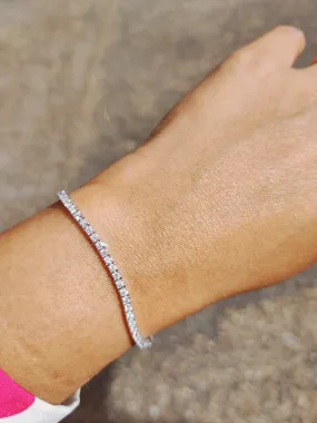 2.17ct tennis bracelet with natural diamonds