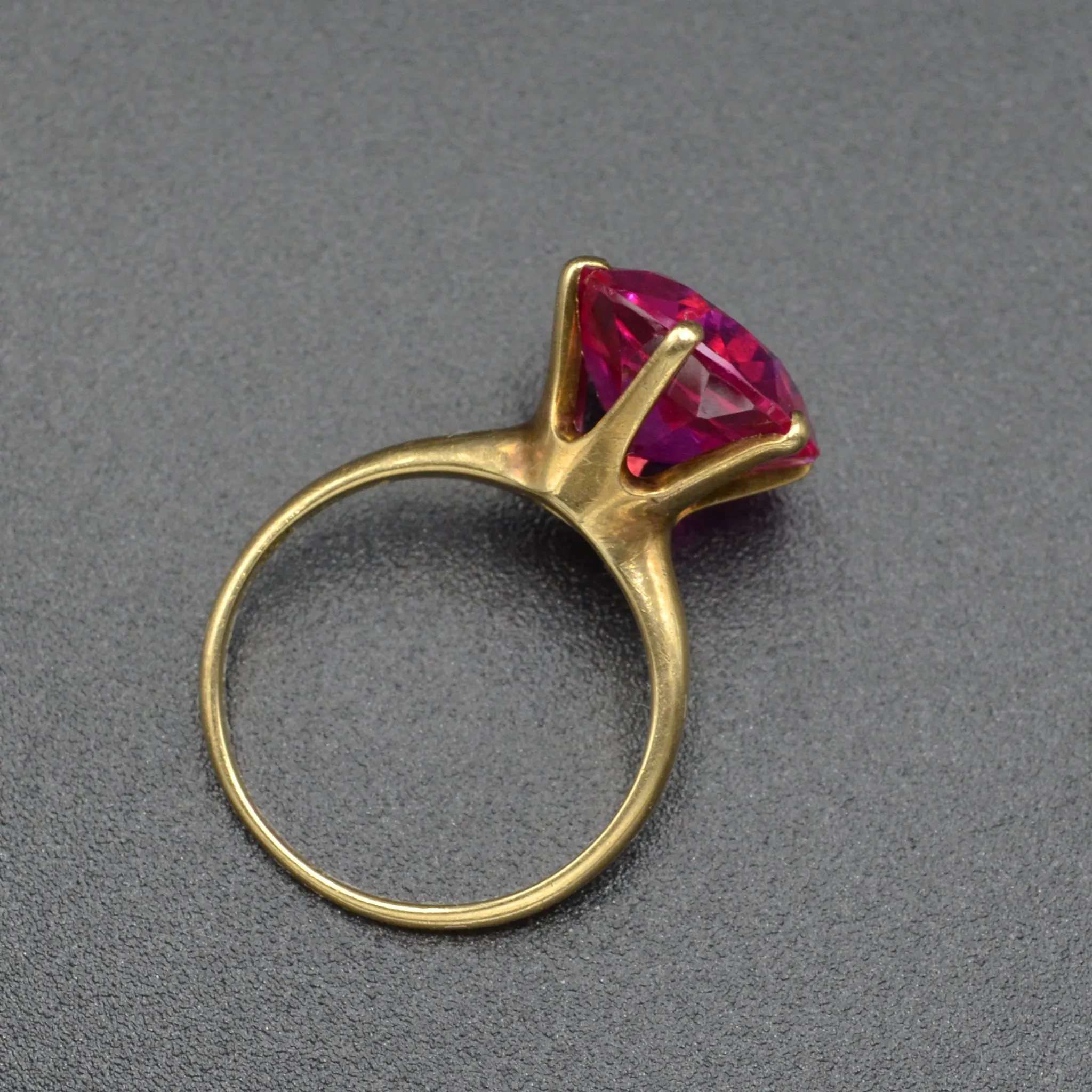 Antique Pink Sapphire and Gold Ring