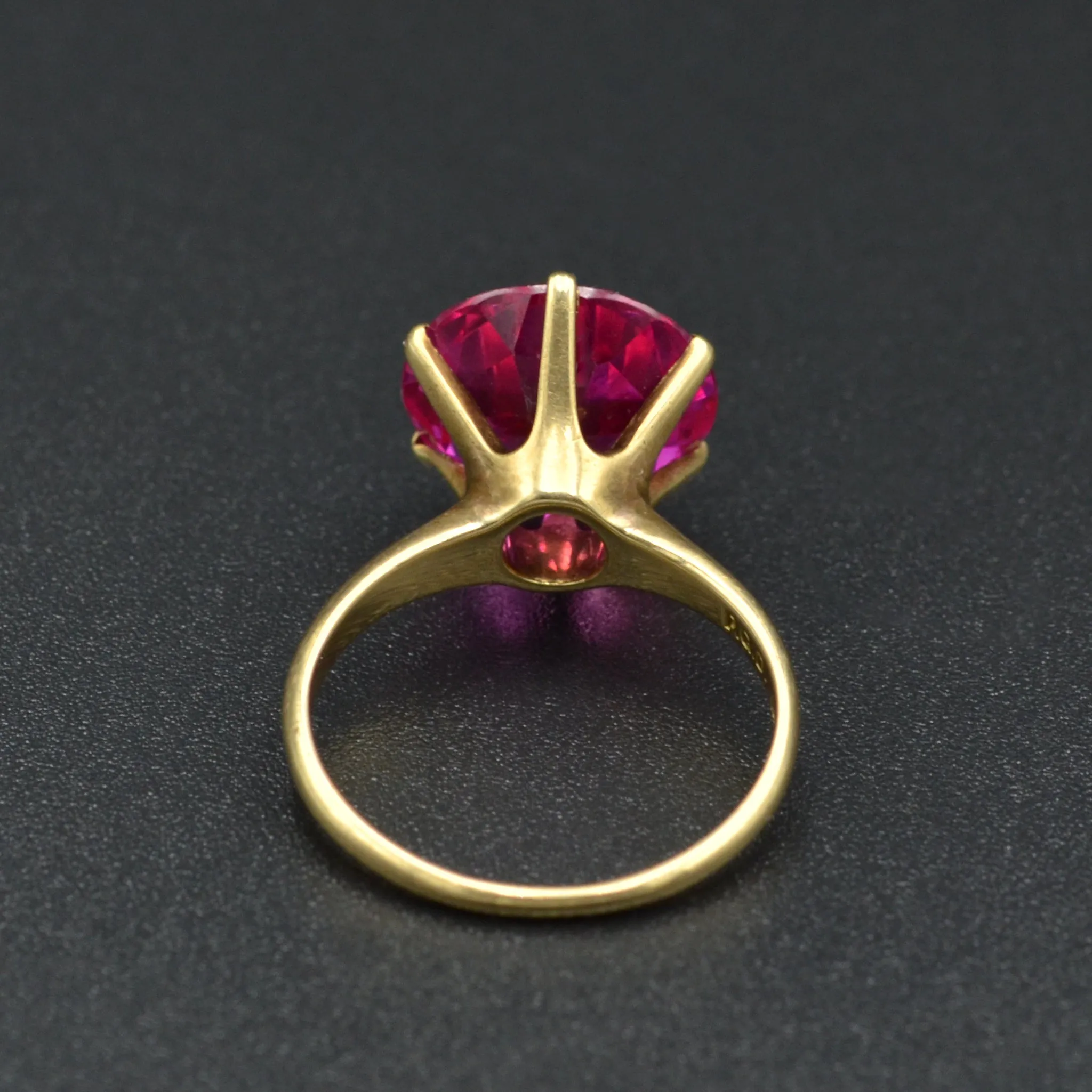 Antique Pink Sapphire and Gold Ring