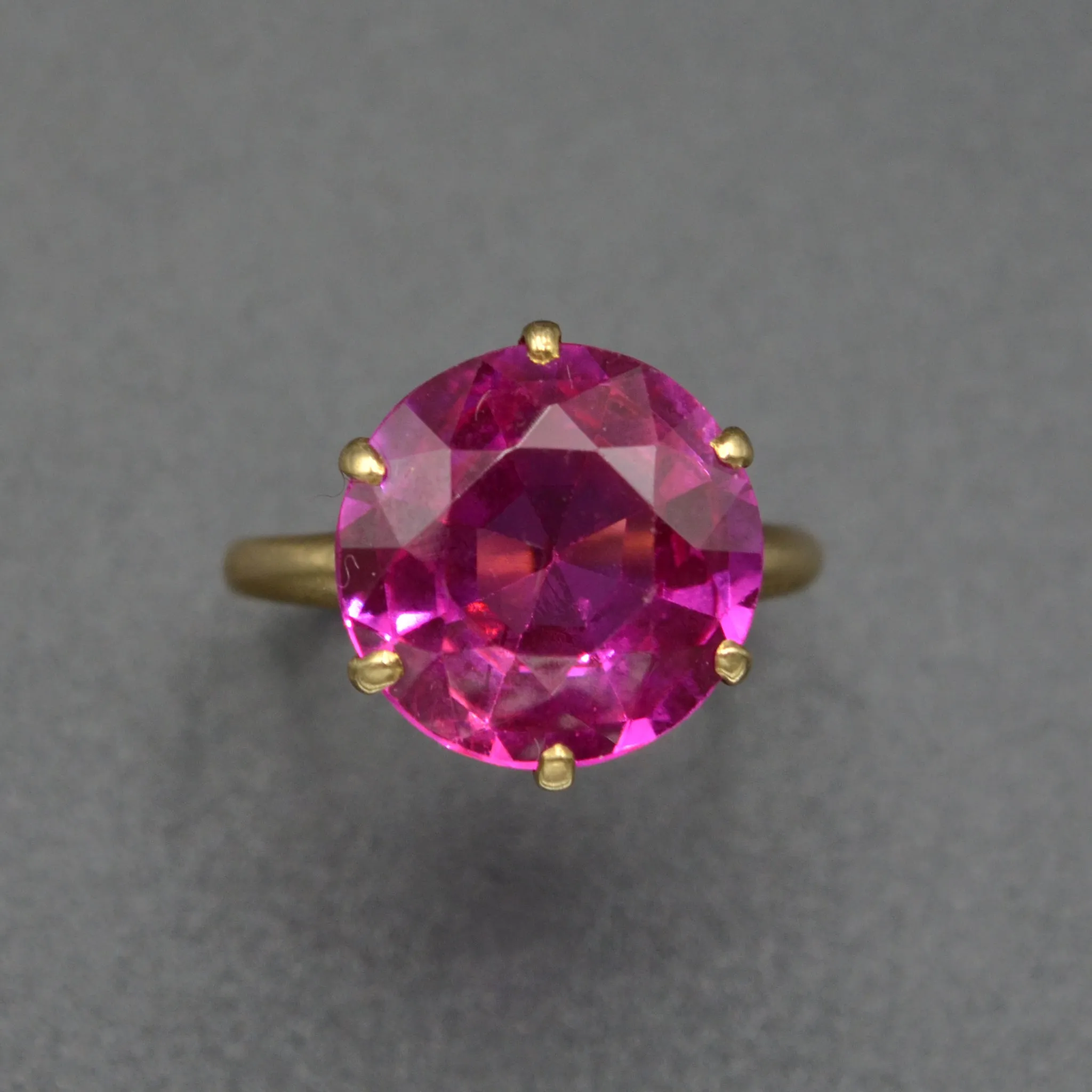 Antique Pink Sapphire and Gold Ring