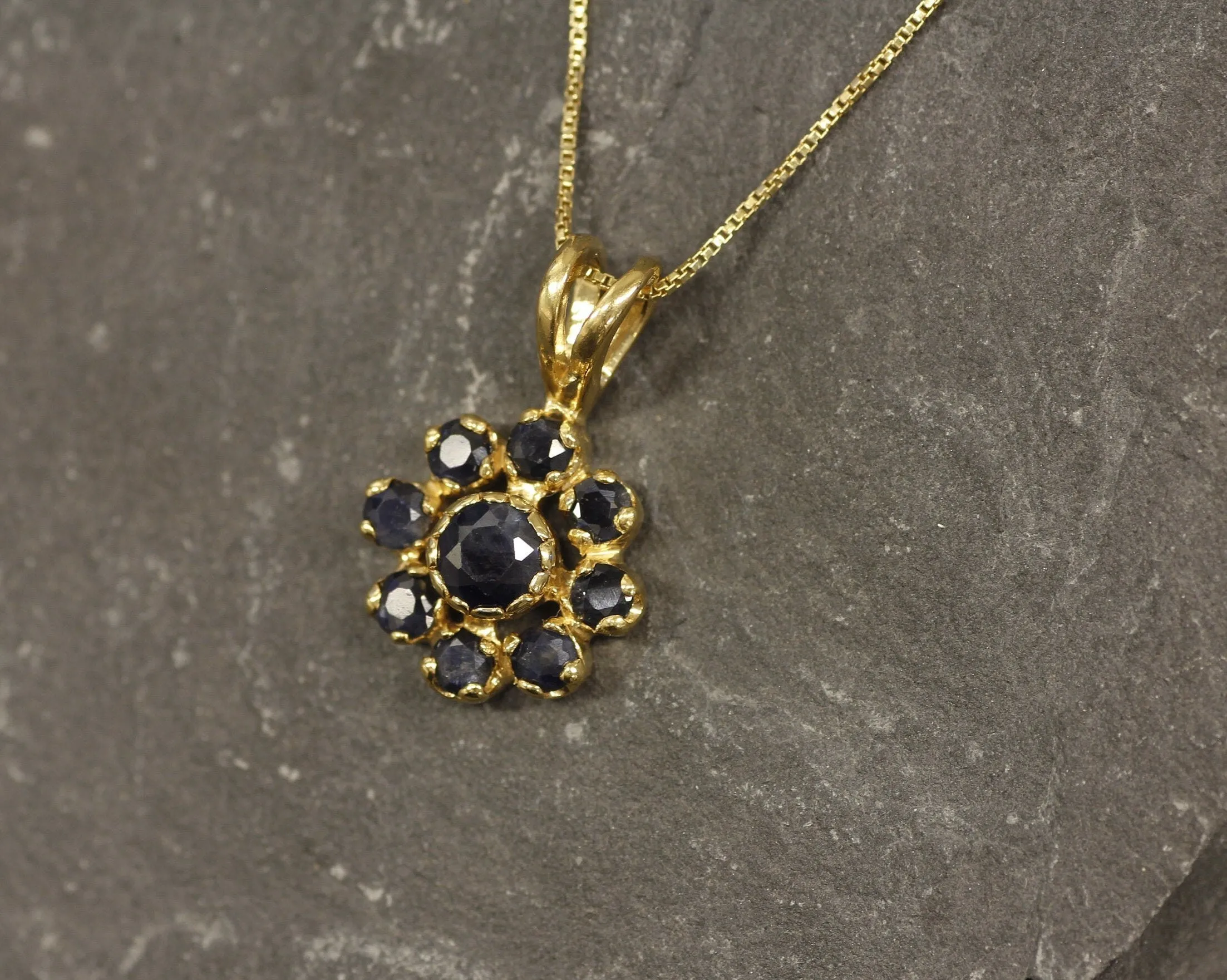Blue Flower Gold Pendant - Natural Sapphire Necklace, Gold Sapphire Pendant