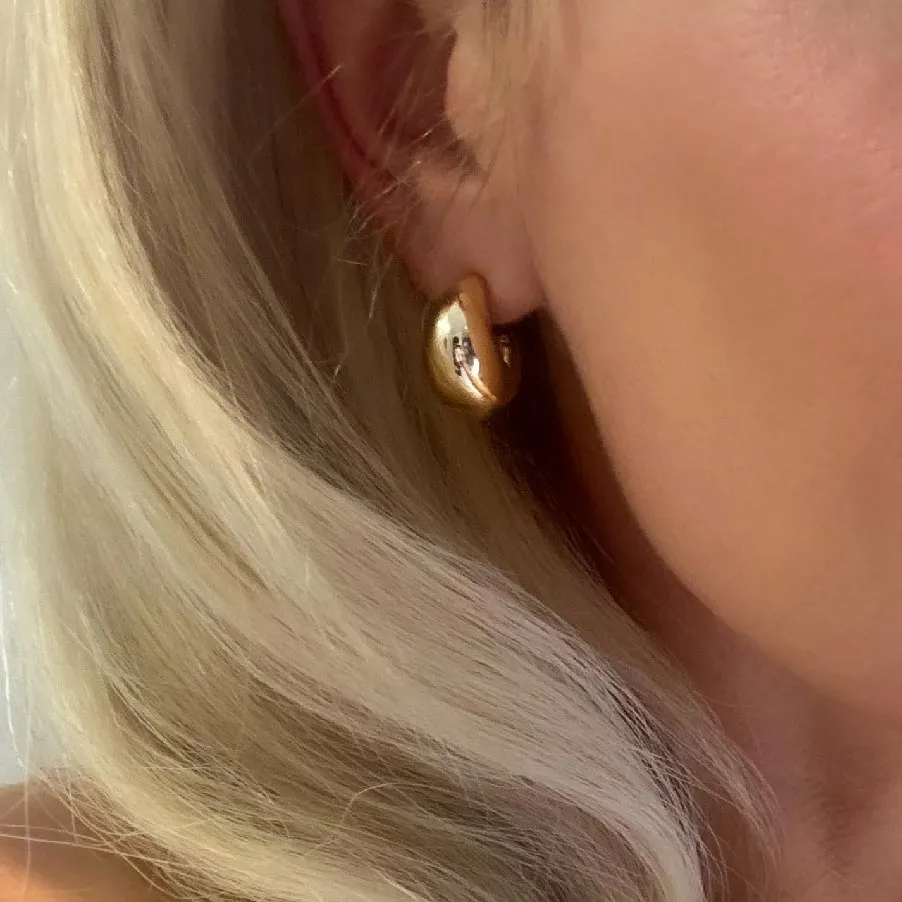 Dew Drops Gold Earrings