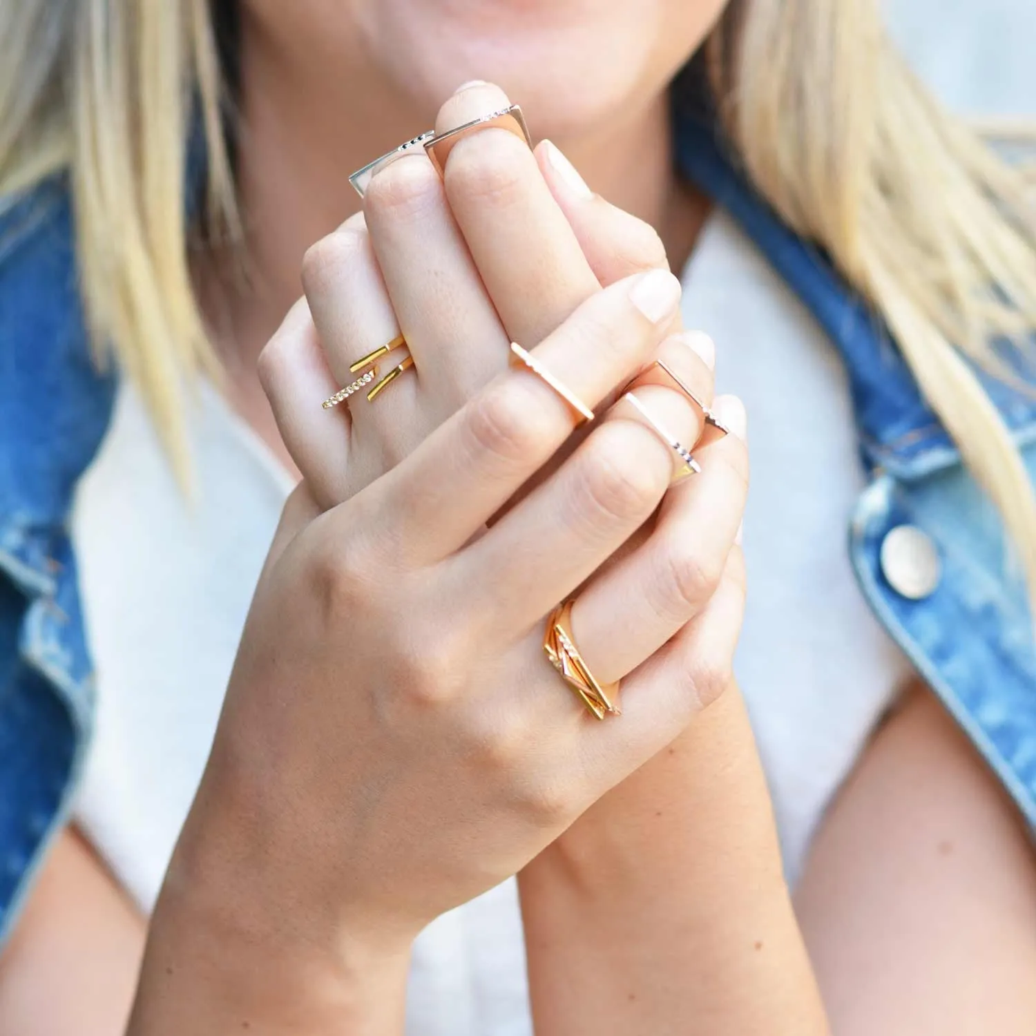 Gold Ring Minerva Bar