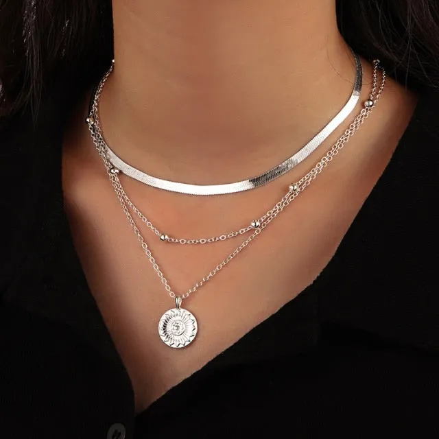 Irregular Pearl Choker Necklaces for Women
