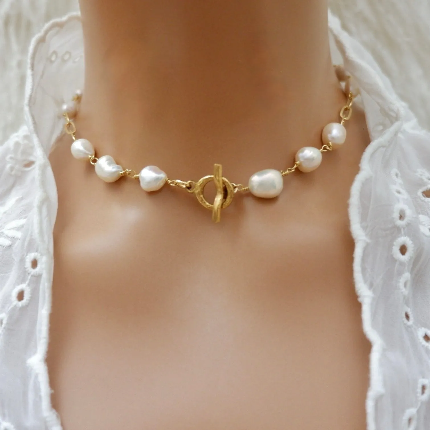my pearl toggle choker