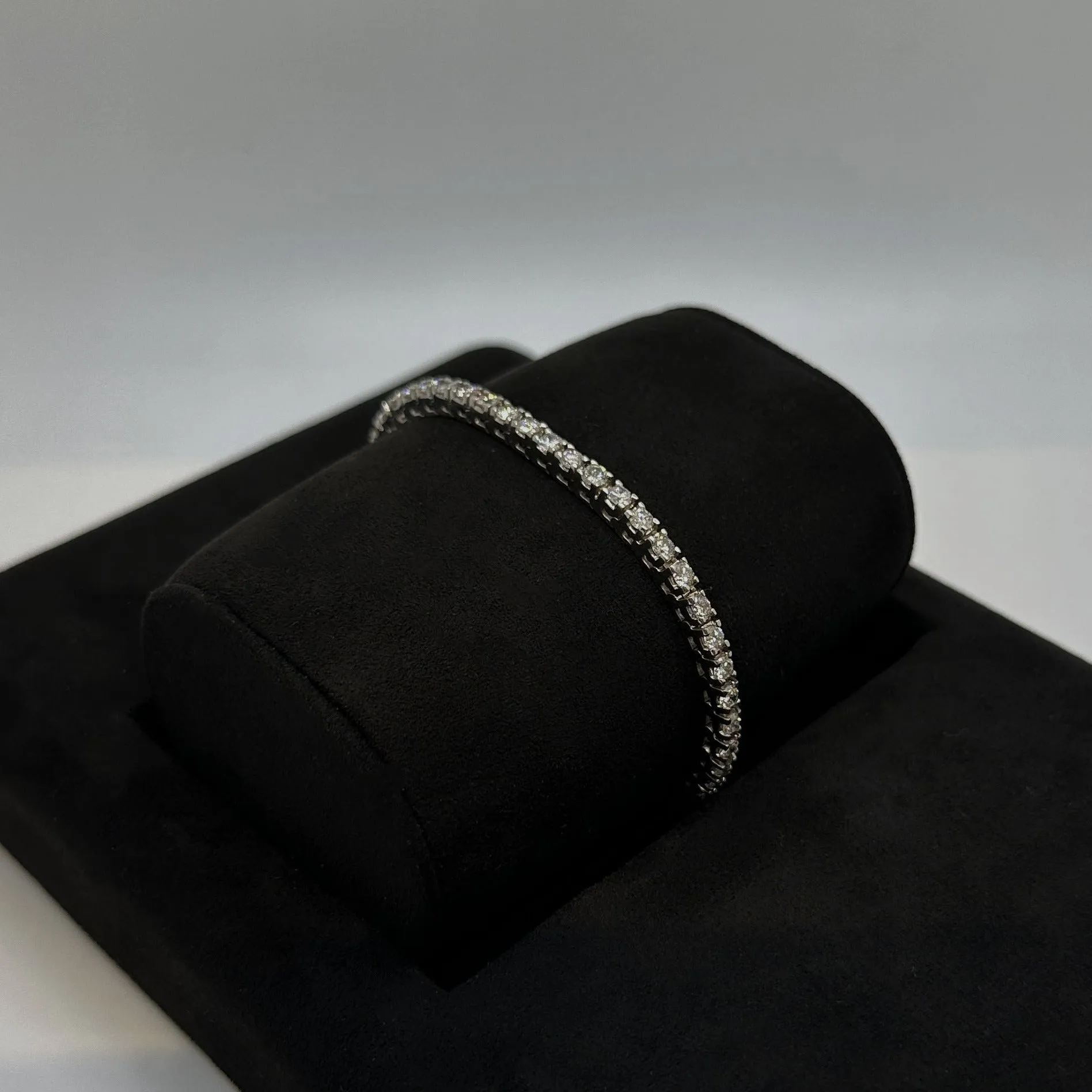 *NEW* NAOMI Tennis Bracelet 5.75 crts