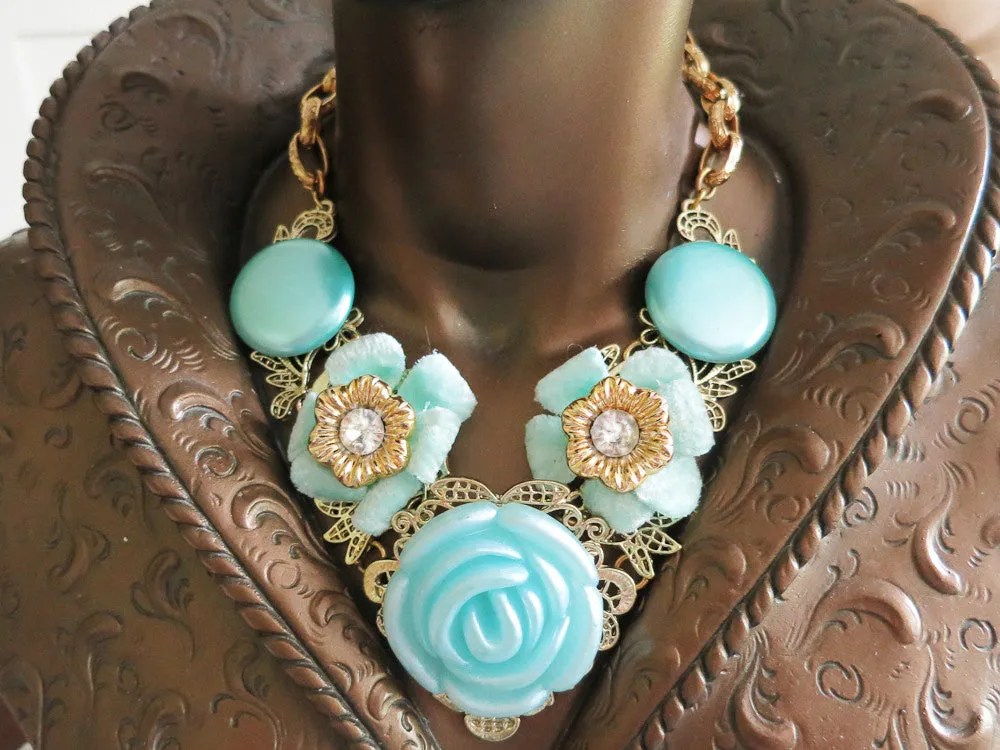 Robins Egg Blue Flower Collar Necklace