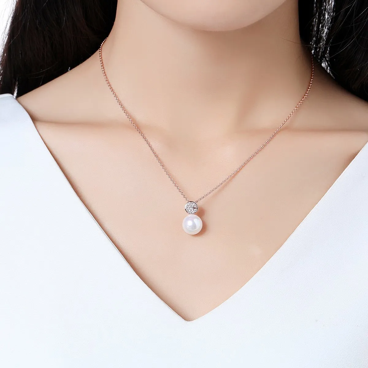 Simulated Pearl Dazzling Pendant Necklace KPN0246