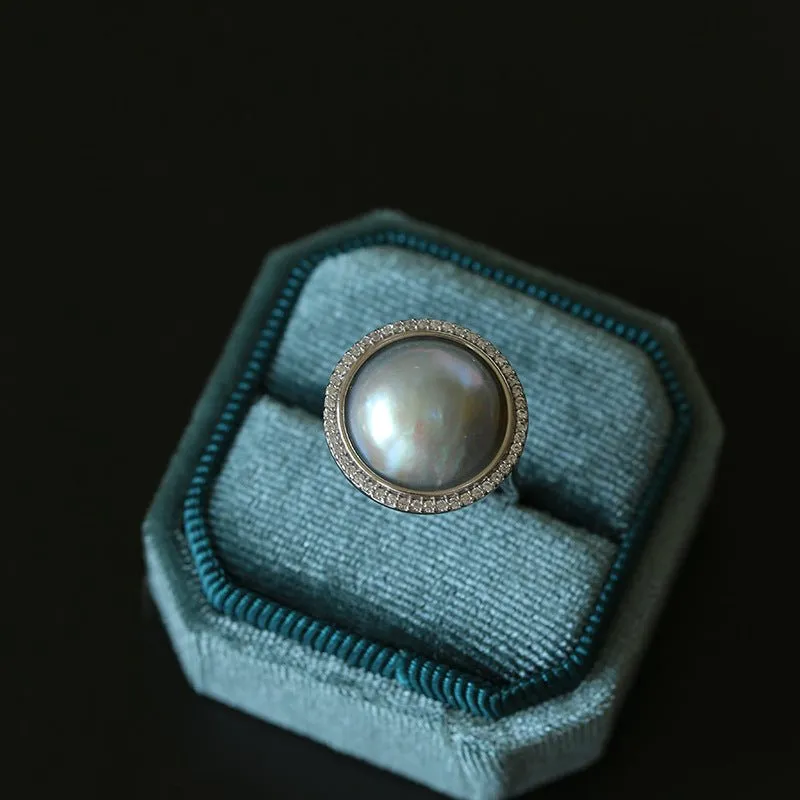 Surrounding Diamond Mabe Pearl Necklace Set
